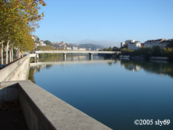Le pont De Lattre de Tassigny 